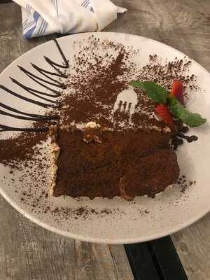 Azzurro Italian Oven & Bar