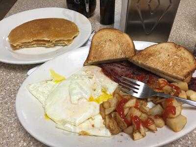 Roma's Breakfast & Pizzeria