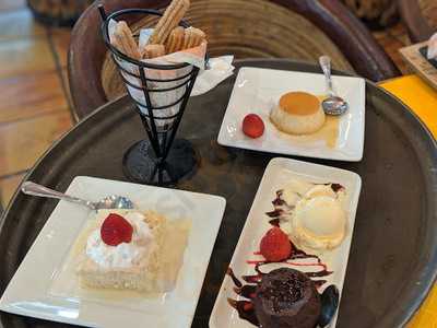 Morelias Mexican Bar & Grill