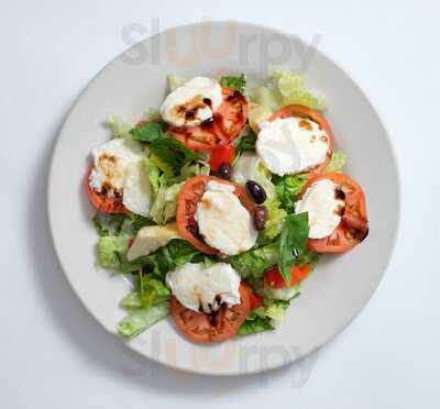 Trattoria E Pizzeria