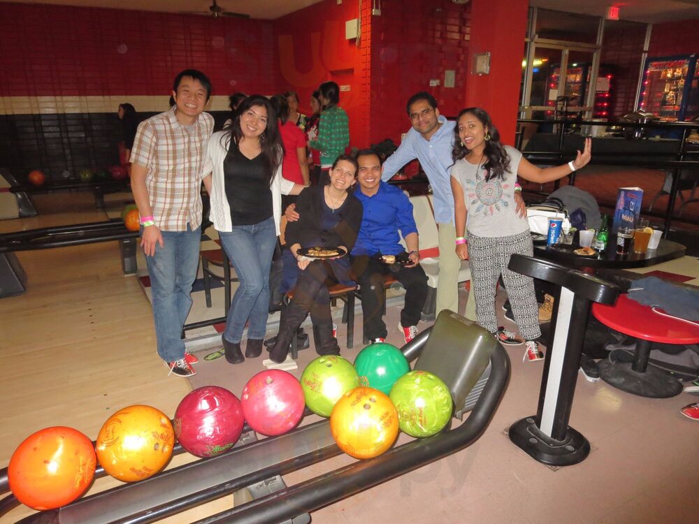 Amf Bowling Square Lanes