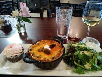 Ganache Cupcake Lounge