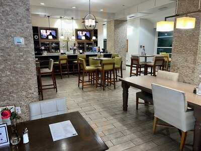 Gulf Breeze Bar & Grill