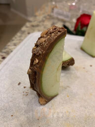 Gourmet Apples & Moore