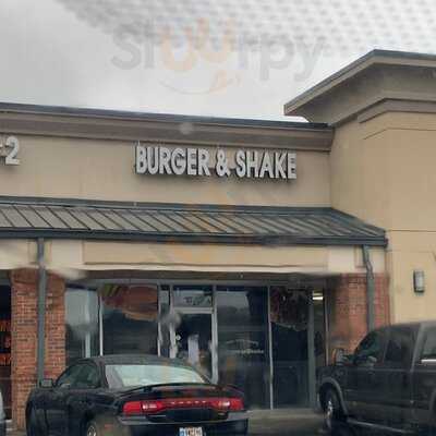 Burgers & Shakes