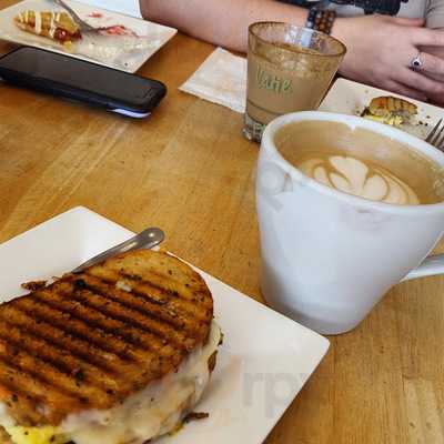 Round Mountain Coffee