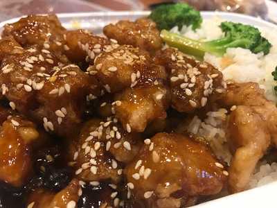 Zhong Hua Restaurant Inc