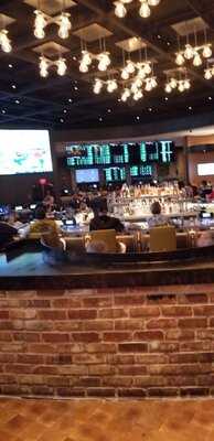 Betmgm Book Bar & Grill