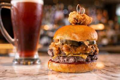 Betmgm Book Bar & Grill