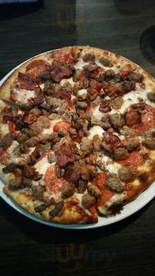 Big Shotz Bar & Grill