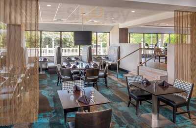 5485 Restaurant And Bar