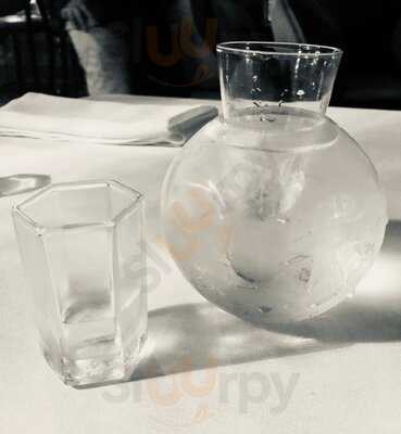 Red Square Caviar Bar