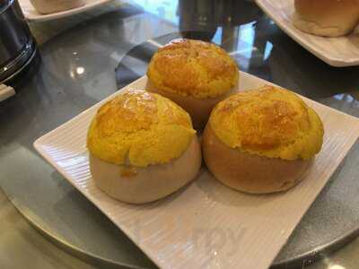 Tong Tak House Seafood Restaurant