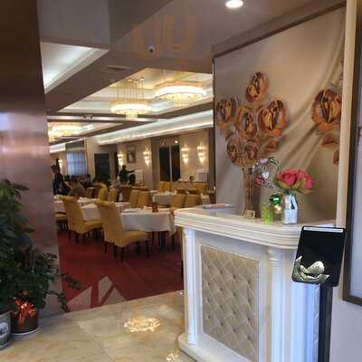 Tong Tak House Seafood Restaurant