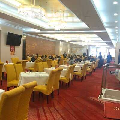 Tong Tak House Seafood Restaurant