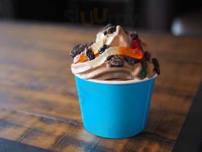 Toppers Frozen Yogurt