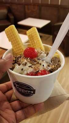 Toppers Frozen Yogurt