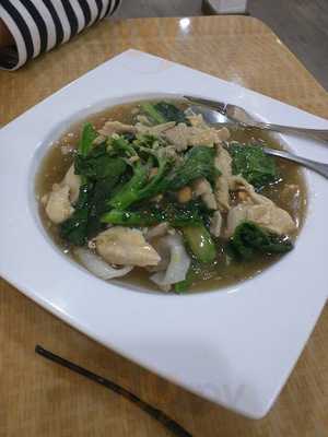 Hollywood Noodles