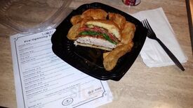 Soluna Cafe & Bakery, Wine & Dessert Bar
