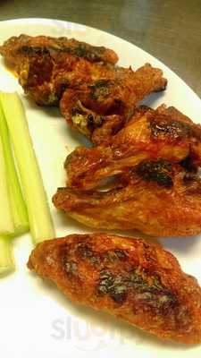 Double Nickel Bar And Grill