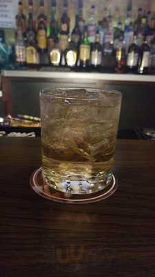 R T Quinlan's Saloon