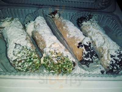 Chitown Cheesecakes And Treats