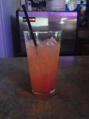 Ruben's Bar And Grill