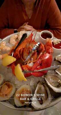 22 Bowen's Wine Bar & Grille