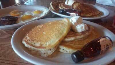 Cracker Barrel Old Country Store