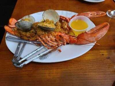 Benjamin's Restaurant And Raw Bar