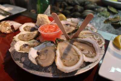 Benjamin's Restaurant And Raw Bar