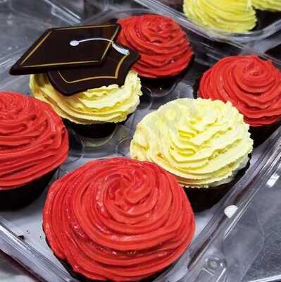 Cold Stone Creamery & Rocky Mountain Chocolate Factory