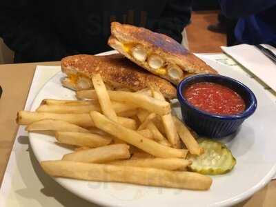 Newport Creamery Restaurant