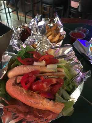 Big Guys Pizza & Pasta & Sports Bar