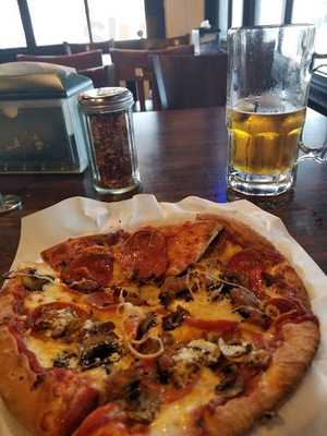 Big Guys Pizza & Pasta & Sports Bar