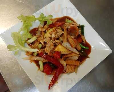 Thai Cuisine At Thames Street