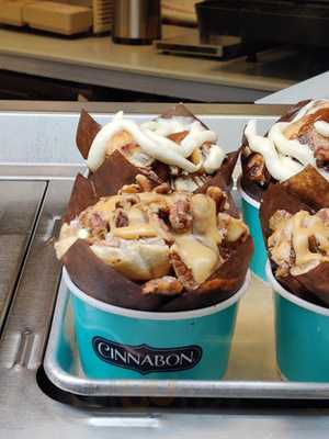 Cinnabon