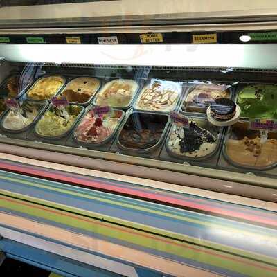 Newport Sticks & Cones: Waffle & Ice Cream Parlor