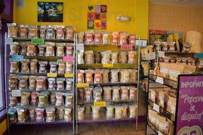 Inpopnito, Popcorn In Disguise