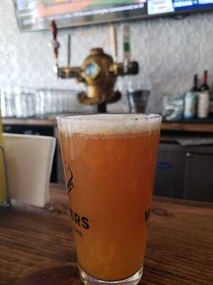 Harry's Bar & Burger