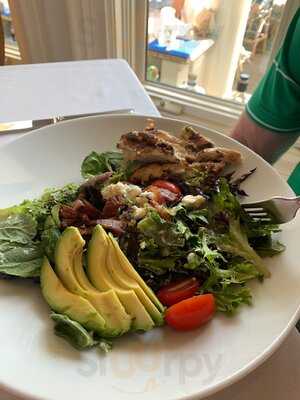 The Cafe At The Chanler