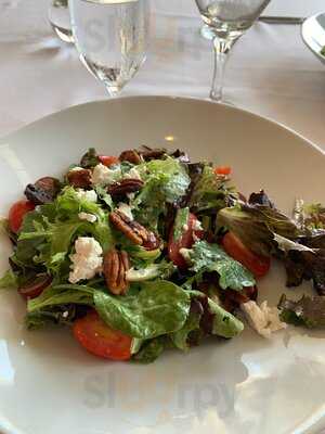 The Cafe At The Chanler