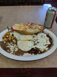 Divinos Bakery & Restaurant