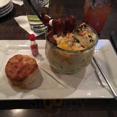 Summit Grill And Bar