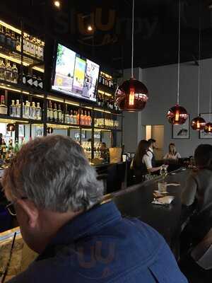 Summit Grill And Bar