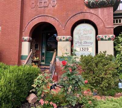 Jc Wyatt House (24 Hr Advance Reservation)