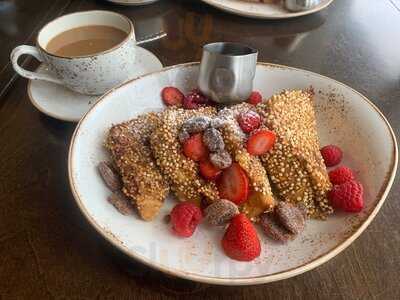 Cedar + Stone, Urban Table
