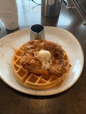 Cedar + Stone, Urban Table