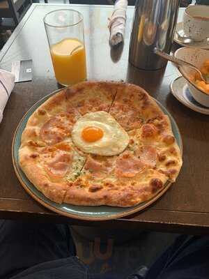 Cedar + Stone, Urban Table