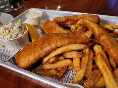 Turners Seafood @ Lyceum Hall